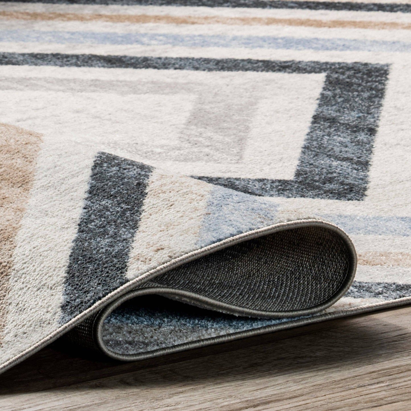 Akari Transitional Diamond Machine Washable Area Rug