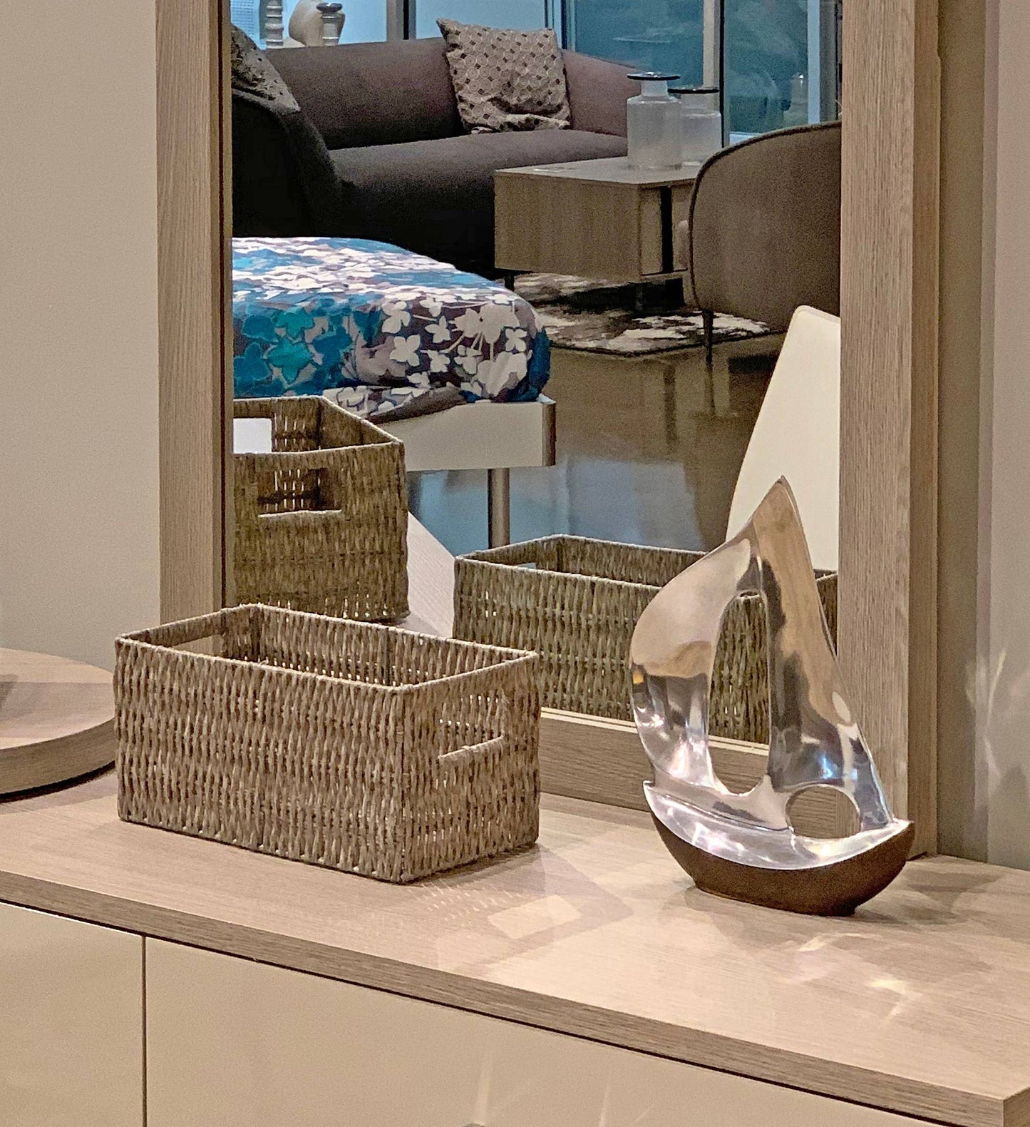 Velero Dark Hull Sailboat