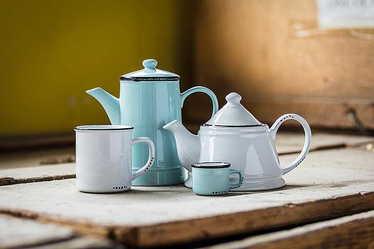 Enamel Look Teapot, 9"L (32oz) - 1045