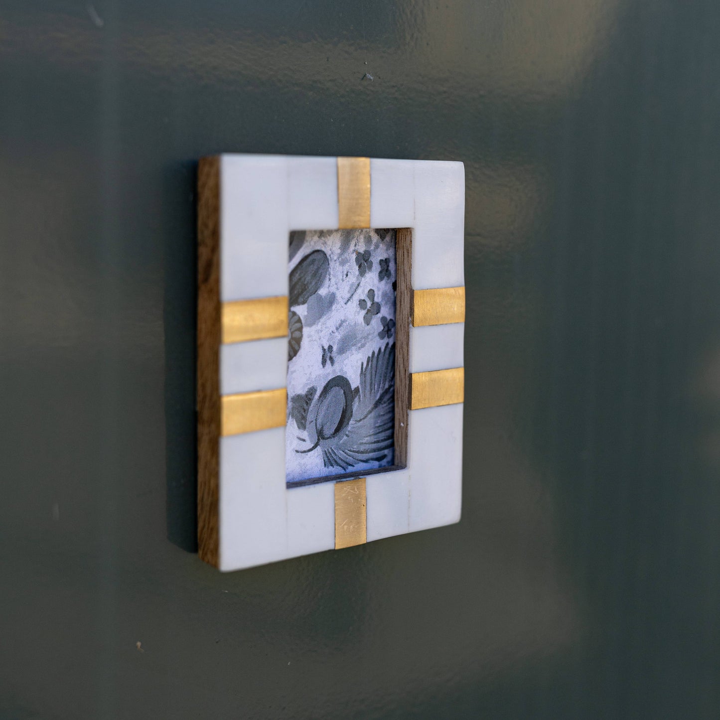 2X3 Arabella Magnetic Mini Picture Frame With Brass Inlay
