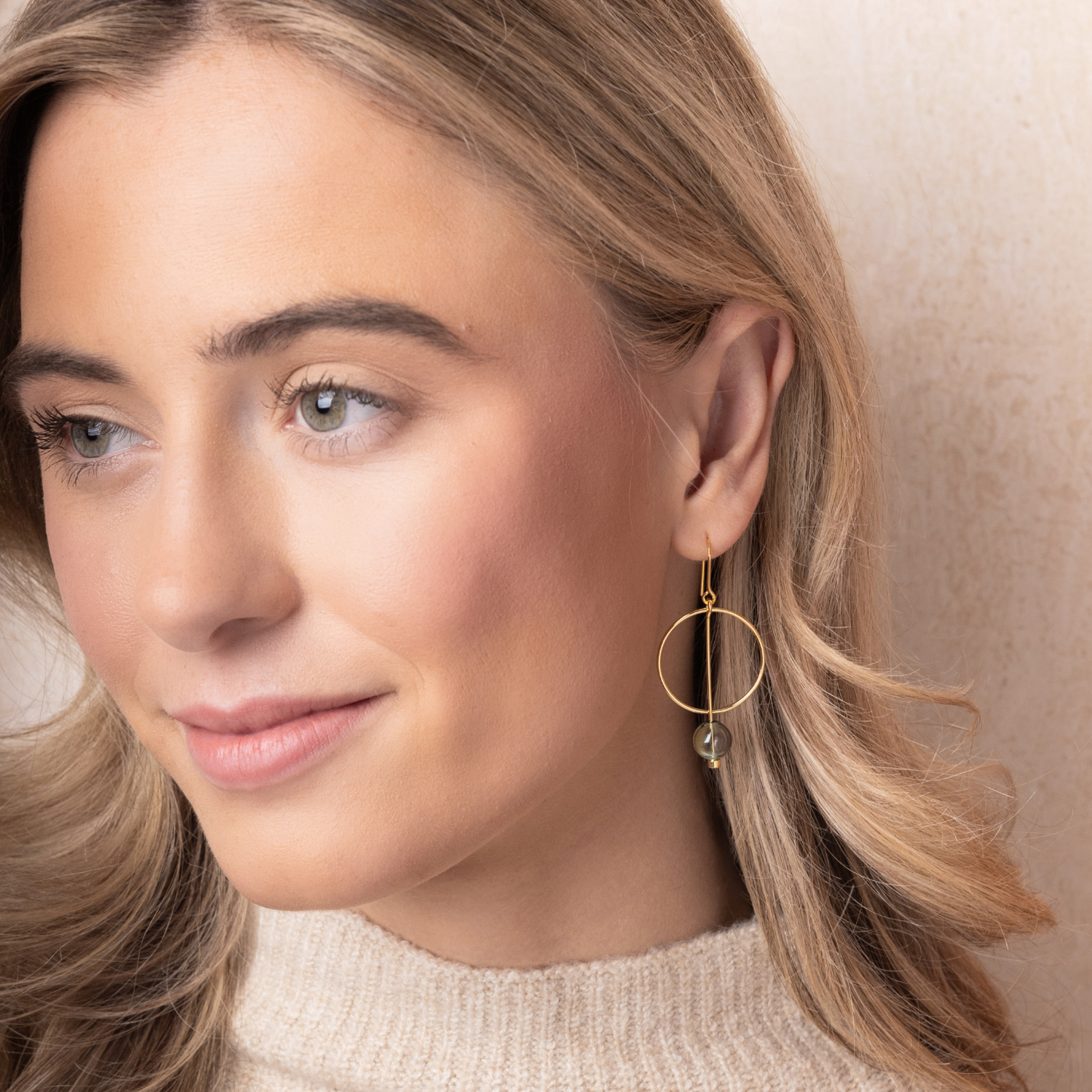 Refined Glass Drop Earrings - Smoke/Gold