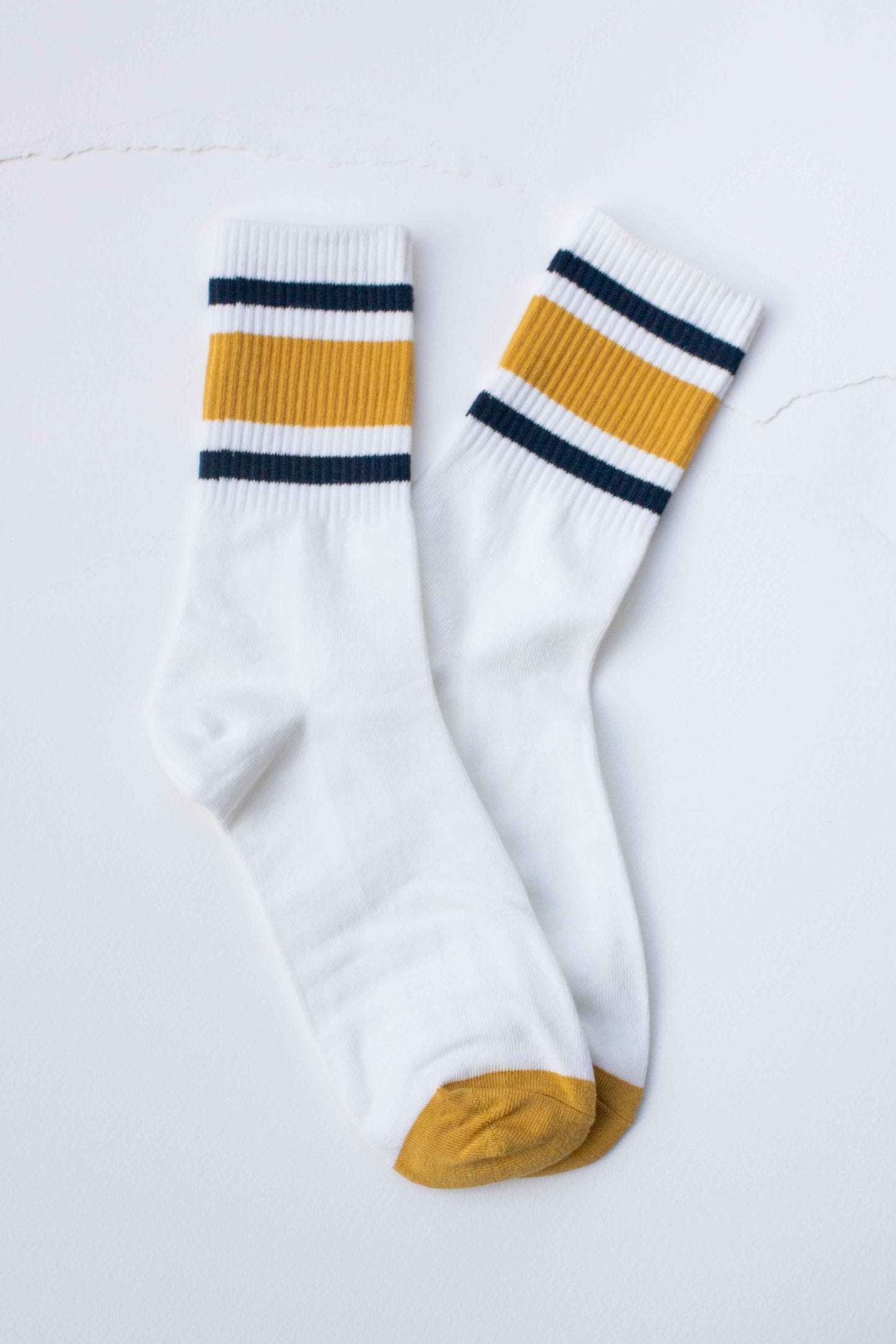 Men’s Retro Athletic Stripe Crew Socks