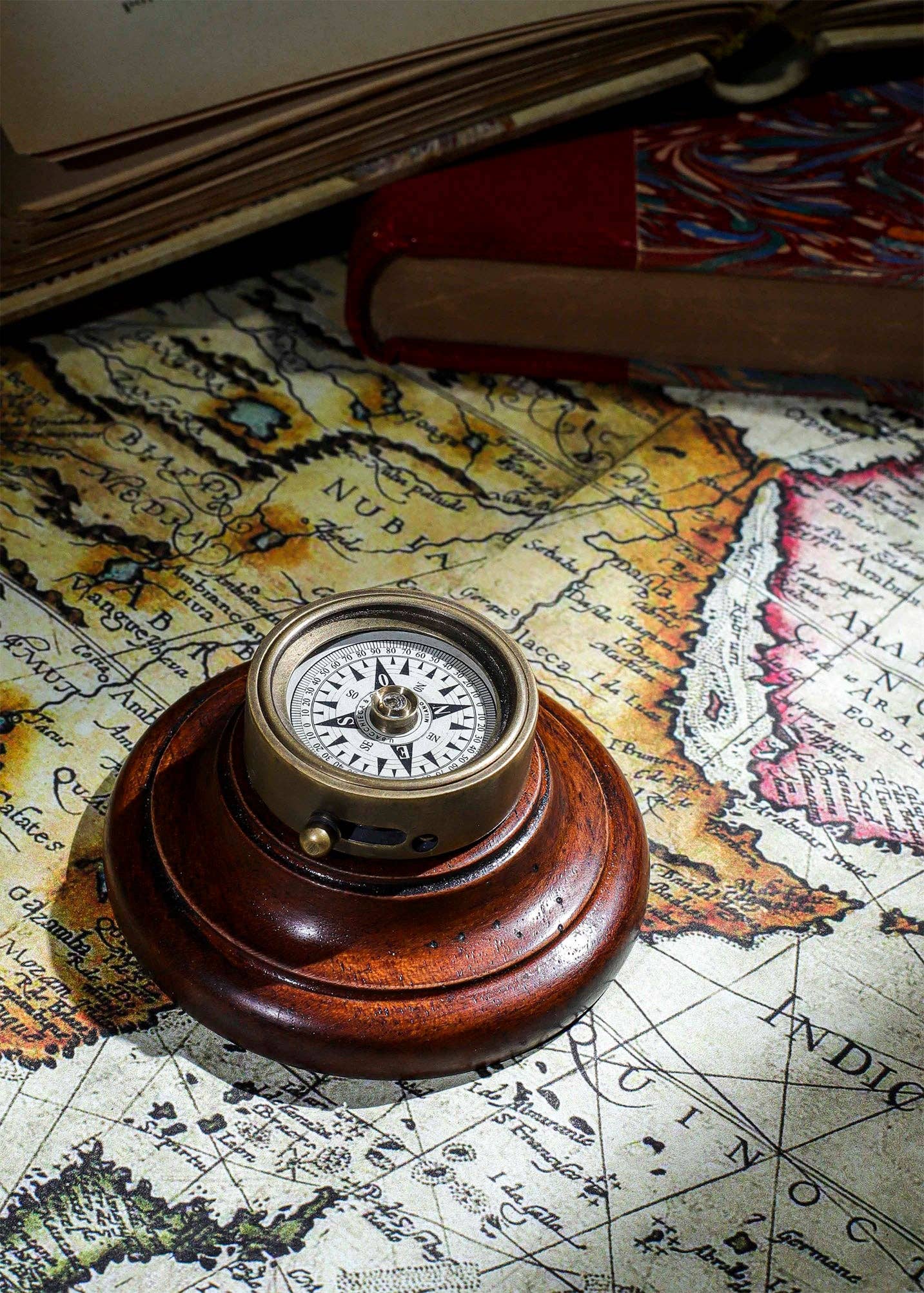 SURVEYOR'S COMPASS